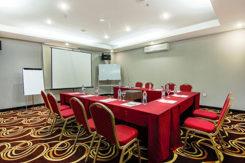 Grand Eska Hotel & Suites Batam Nagoya Kültér fotó