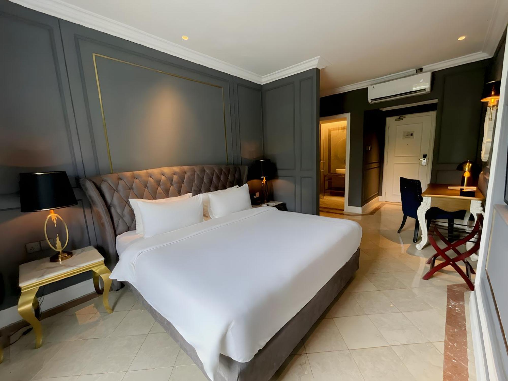 Grand Eska Hotel & Suites Batam Nagoya Kültér fotó